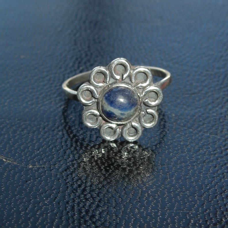 Vintage Sterling Silver & Blue Stone Ring - Sodalite
