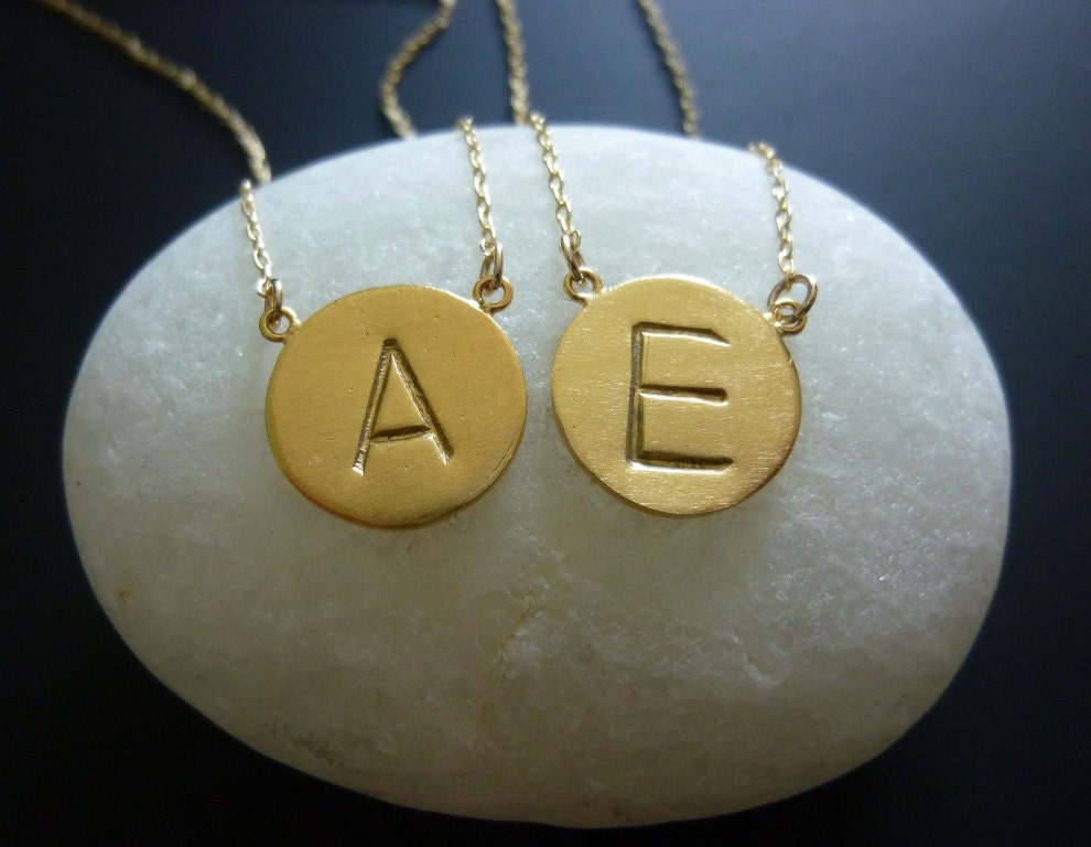 initial disc gold necklace-gold initial necklace-gold initial round disc necklace-initial charm necklace-initial necklace-celebrity style