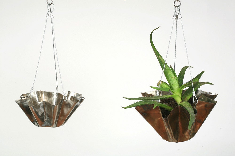 Large Stainless Steel Hanging Flower Pot-Eco friendly decorations for your home or garden. - hammeritout