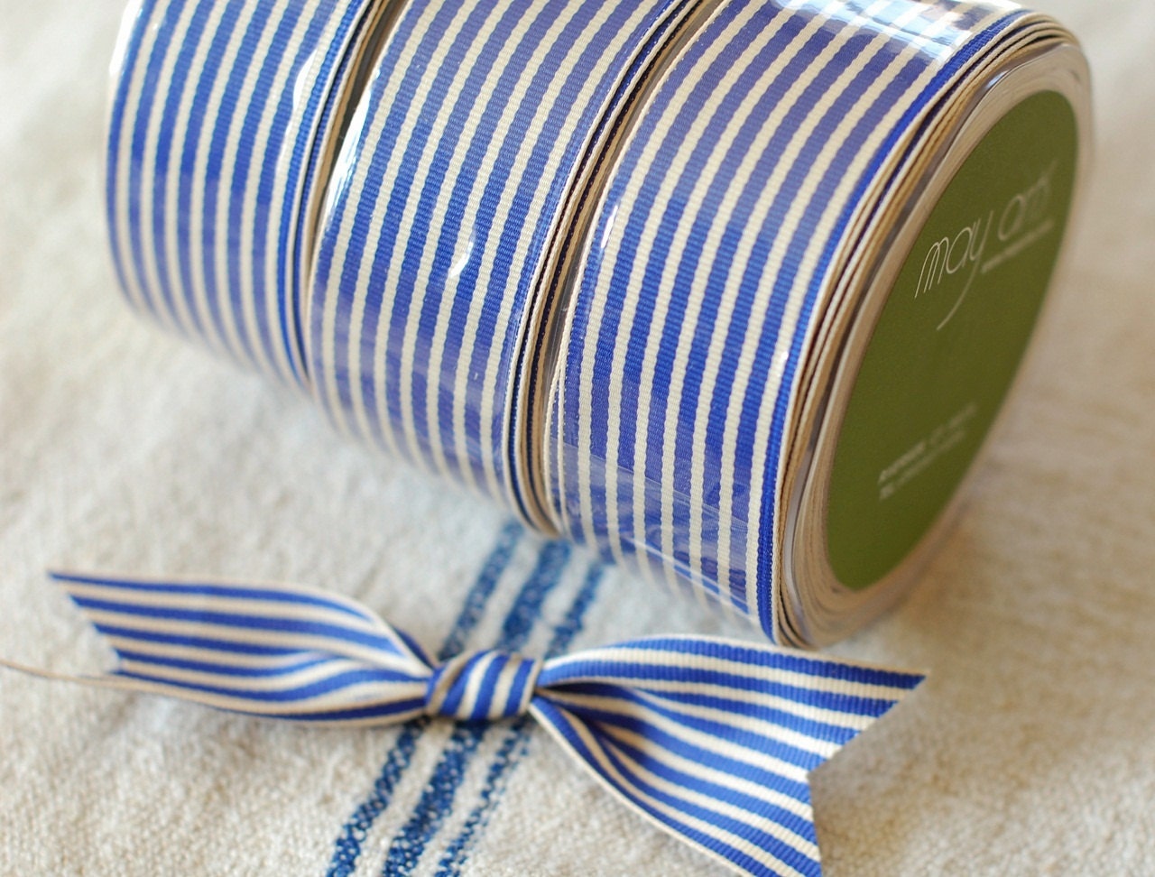 30 Yard Spool of Ribbon - 1.5" Wide Striped Grosgrain - ROYAL BLUE & IVORY