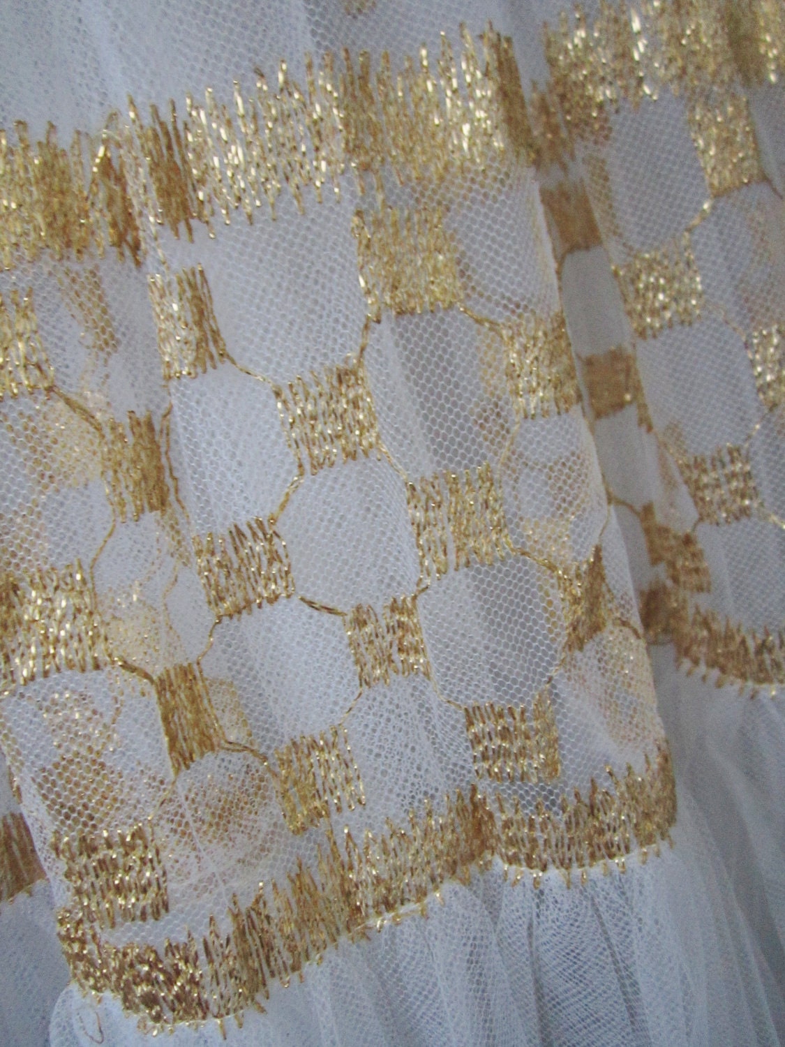 50's Wedding Dress // Vintage 1950's Strapless White Gold Tulle Wedding Dress Gown XS