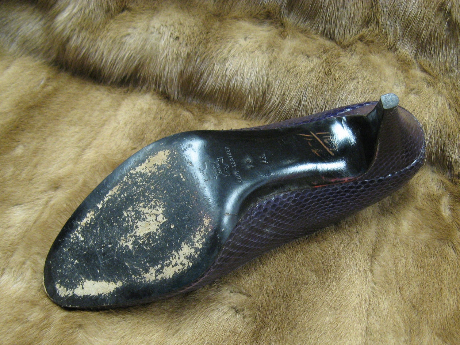 Vintage Purple Snakeskin Peeptoe High Heels Italy Designer Shoes by Bruno Magli