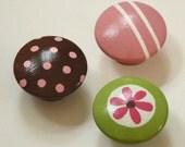Set of 3 DRAWER PULLS Mod inspired green with flower, pink and brown geometric