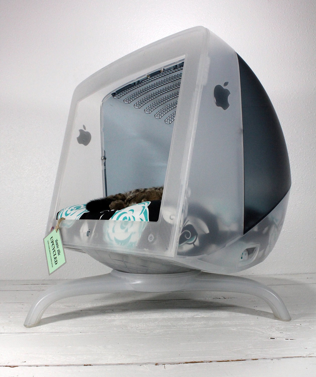 RESERVED FOR GILLIANUpcycled Apple Computer Pet Bed