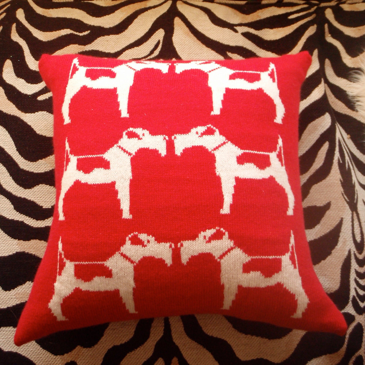 Kissing Fox Terrier Knitted Cushion Pillow 20"x 20" (50 x 50 cm) Poppy Red