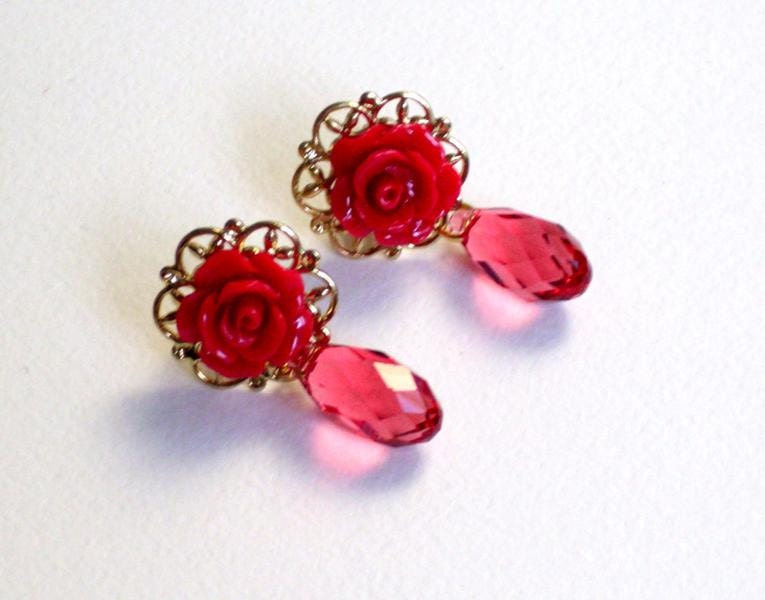 Dark pink resin roses and swarovski  crystal  earring