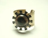 taxidermy glass eye ring adjustable- steampunk work- steampunk world