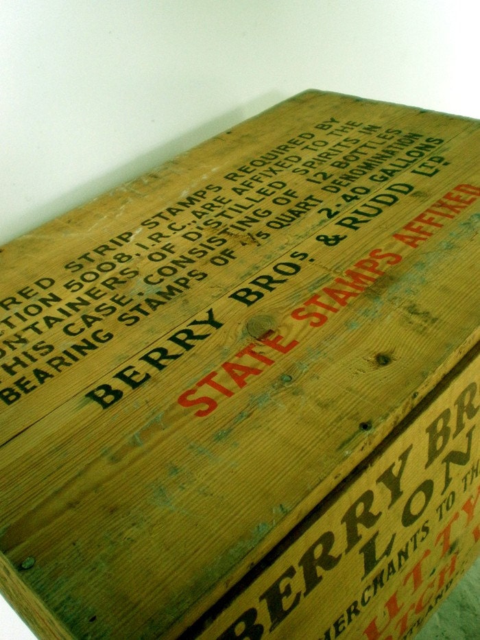 Shipping Crate Side Table (Cutty Shark Whisky) 12in. x 17in. x 26in. -- FREE SHIPPING
