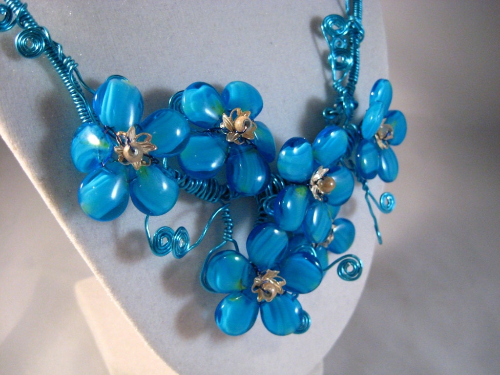 Forget-Me-Not Blue Flower Necklace