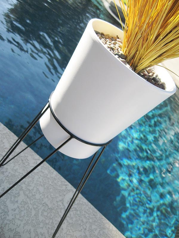 Modern Mid Century Case Study Eames Era Pottery Hairpin Tripod Base Planter Architectural