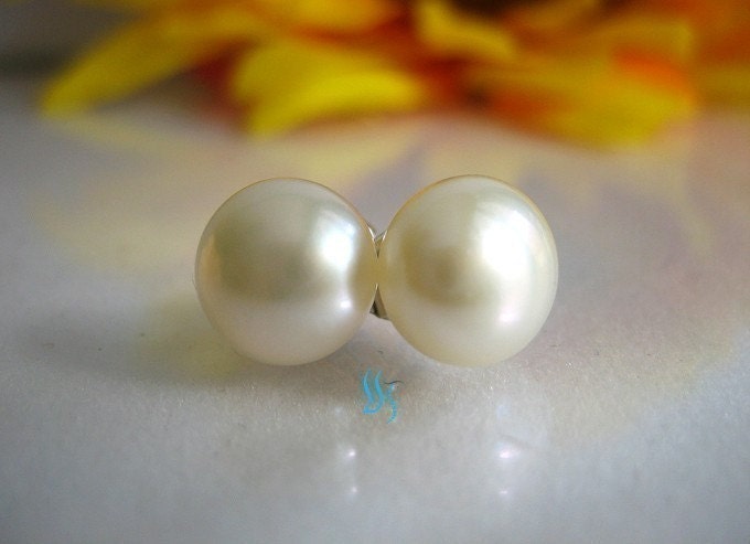 White Pearl Earrings - AAA 7.5-8.0mm White Freshwater Pearl Stud Earrings - Free shipping