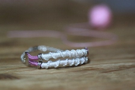 Recuerdos Bracelet - macrame knot, rope, metallic beads, boho urbain