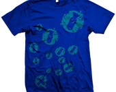 T-shirt of Clusters of Bombs Dropping to Target