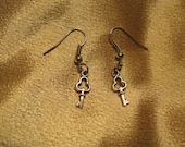 Small steampunk silver key earrings