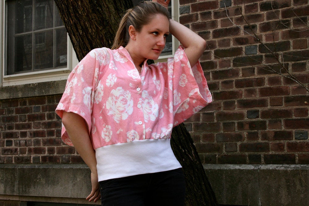 1980s Cape Sleeve Pink and White Rose Print Top