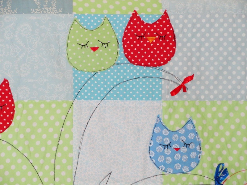 Owls on a tree applique quilt  baby boys quilt blanket blue and green kids quilt owl quilt owl blanket - SweetnCozy