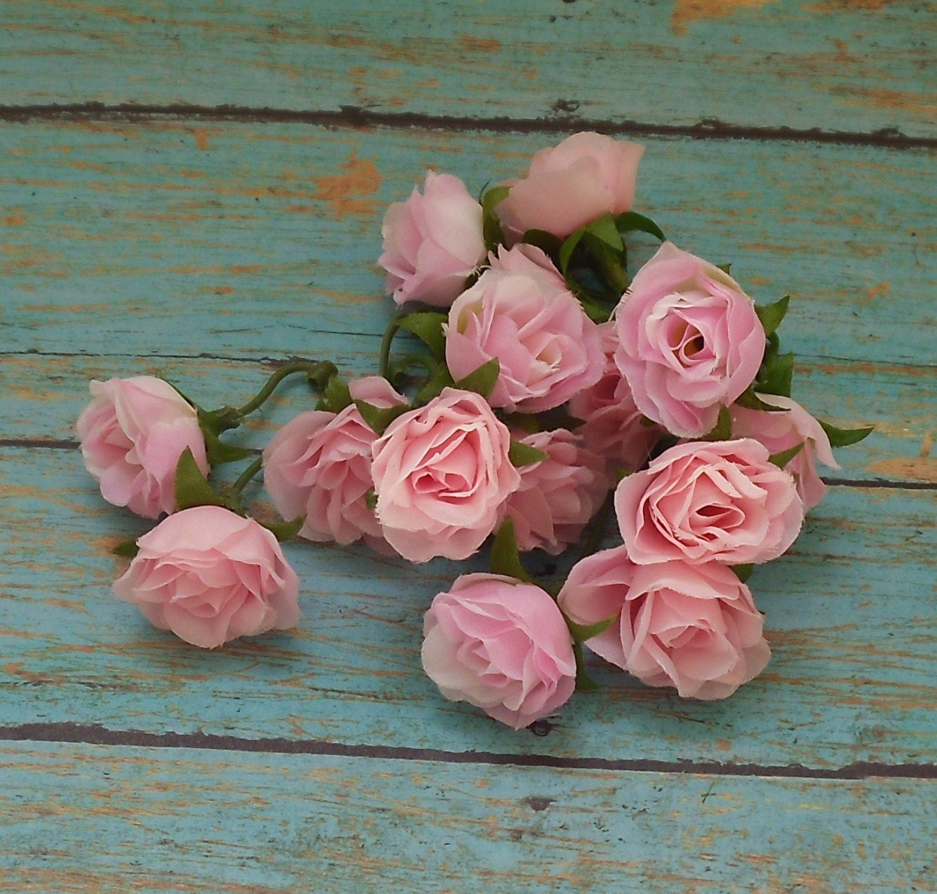 Silk Flowers - 15 Tiny Pastel Pink Sweetheart Roses - Dry Look - MINIATURE Roses