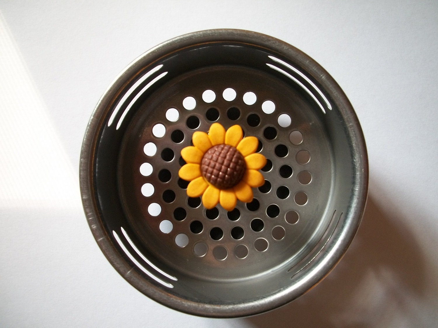 Sunflower Kitchen Sink Strainer Basket. Sink Drainer Plug Stopper