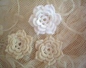 crocheted flowers