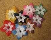 set of 8 flower hair clips Blue Yellow White Green Red Pink Brown Green