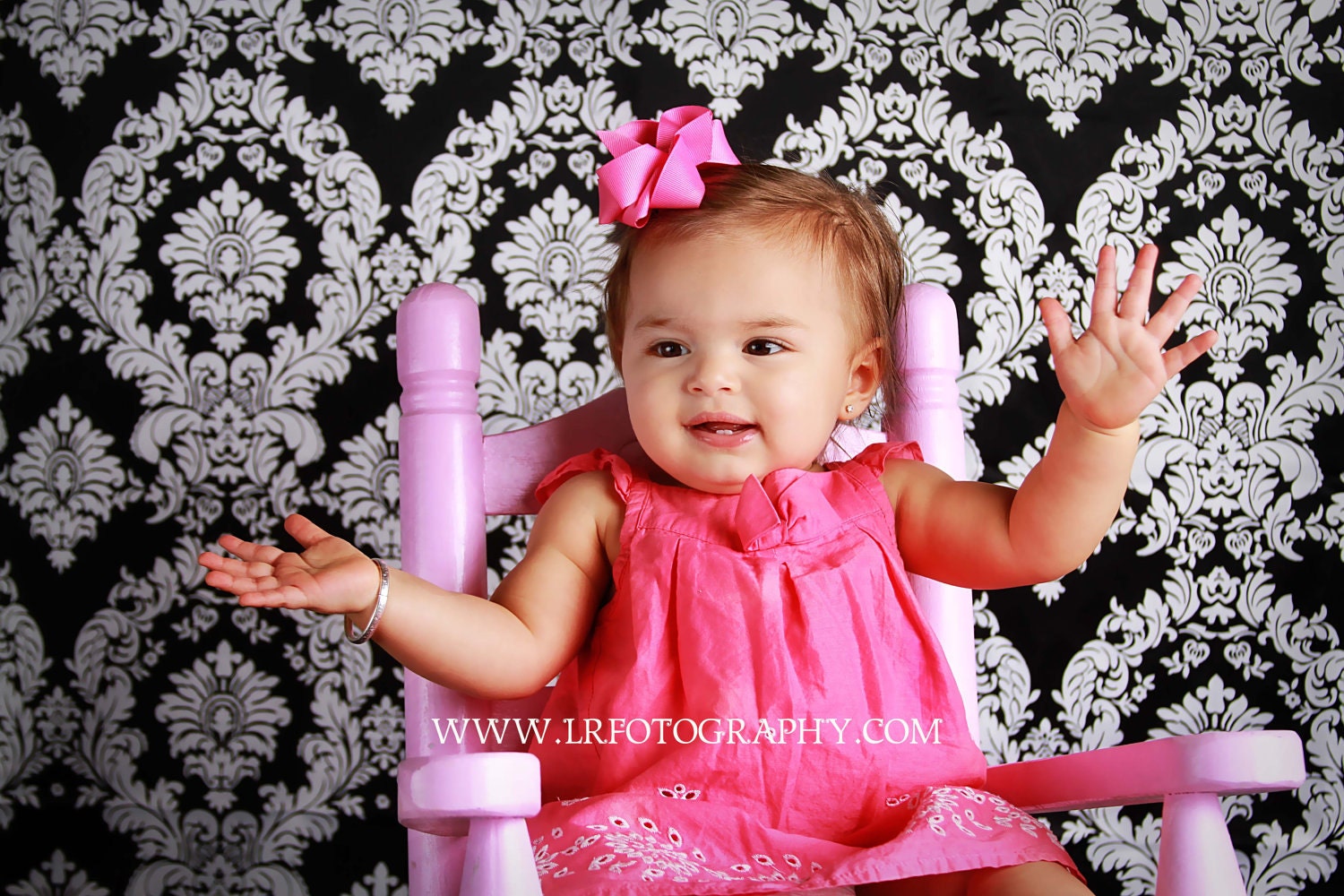 Photography Backdrop 5x9 Black and White Damask Machine WASH/DRY