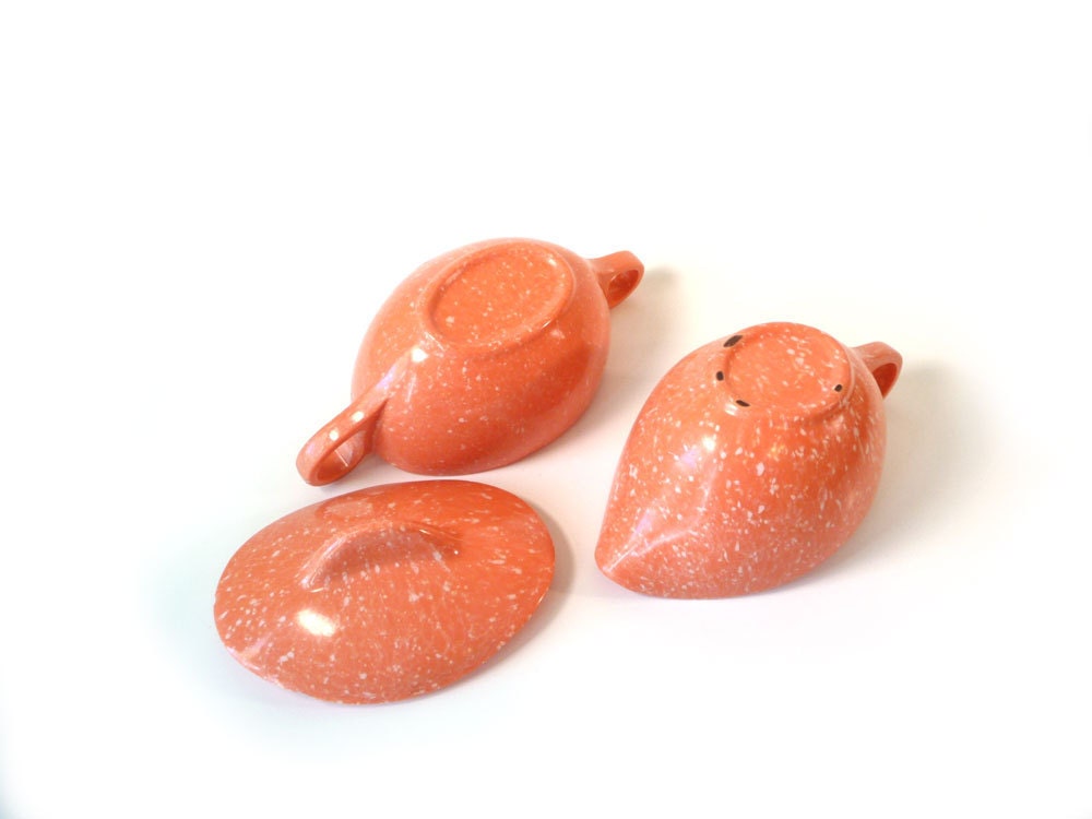 Vintage cream and sugar set - speckled coral melamine