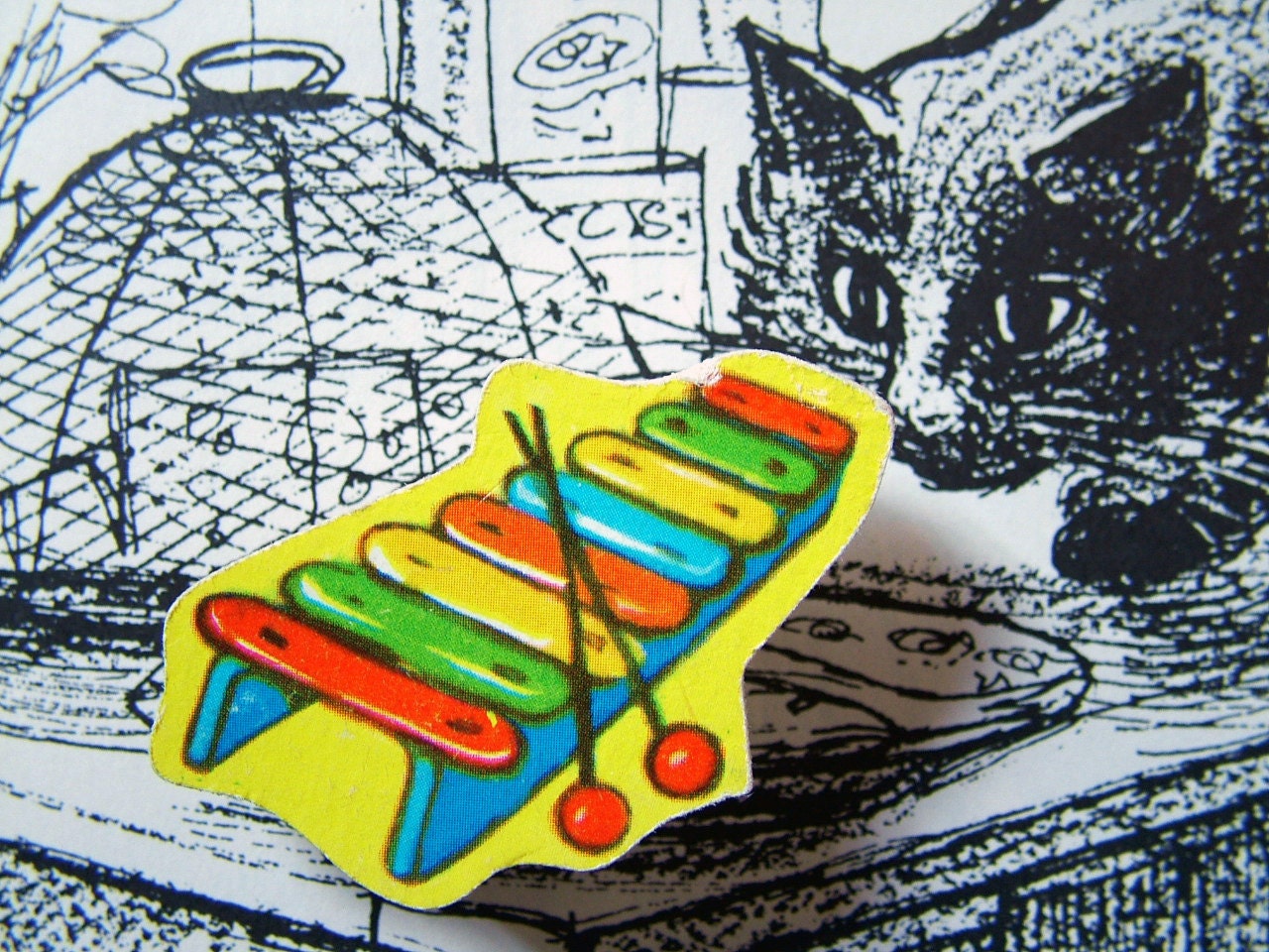 very vintage wooden brooch -- colourful xylophone