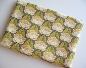 15 inch Laptop Sleeve, Padded Laptop Sleeve, Laptop cover, Laptop case fits MacBook Pro - Amy Butler Lotus Pond in Ivory