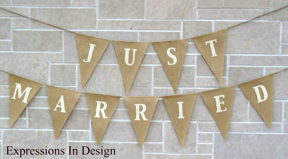 Just Married Banner / Burlap Banner / Wedding Banner / Reception decoration / Shower / Rustic / Photo Prop