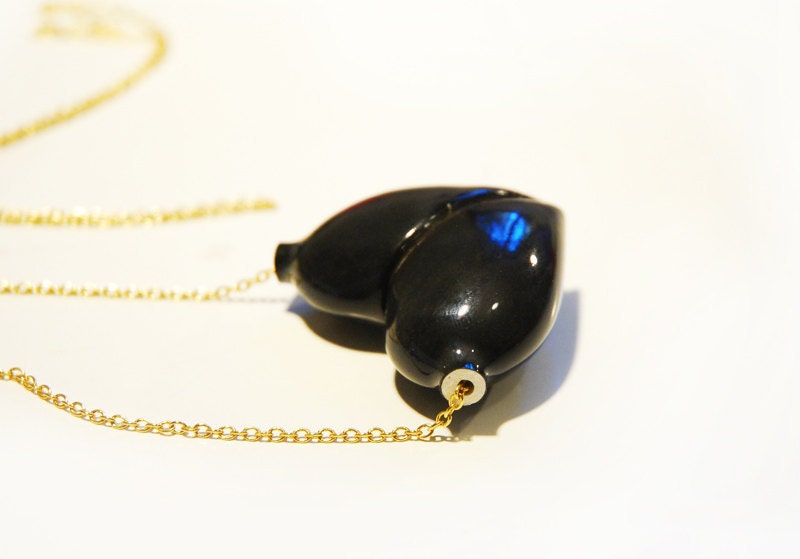 SMALL BLACK HEART ceramic necklace with golden chain - break it to use it, close with magnet, perfect gift
