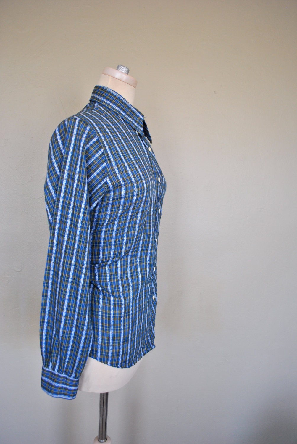 Vintage Shirt / Blue Striped Woman's Shirt / Medium Shirt / Vintage 1970s Women's Blue Plaid Shirt