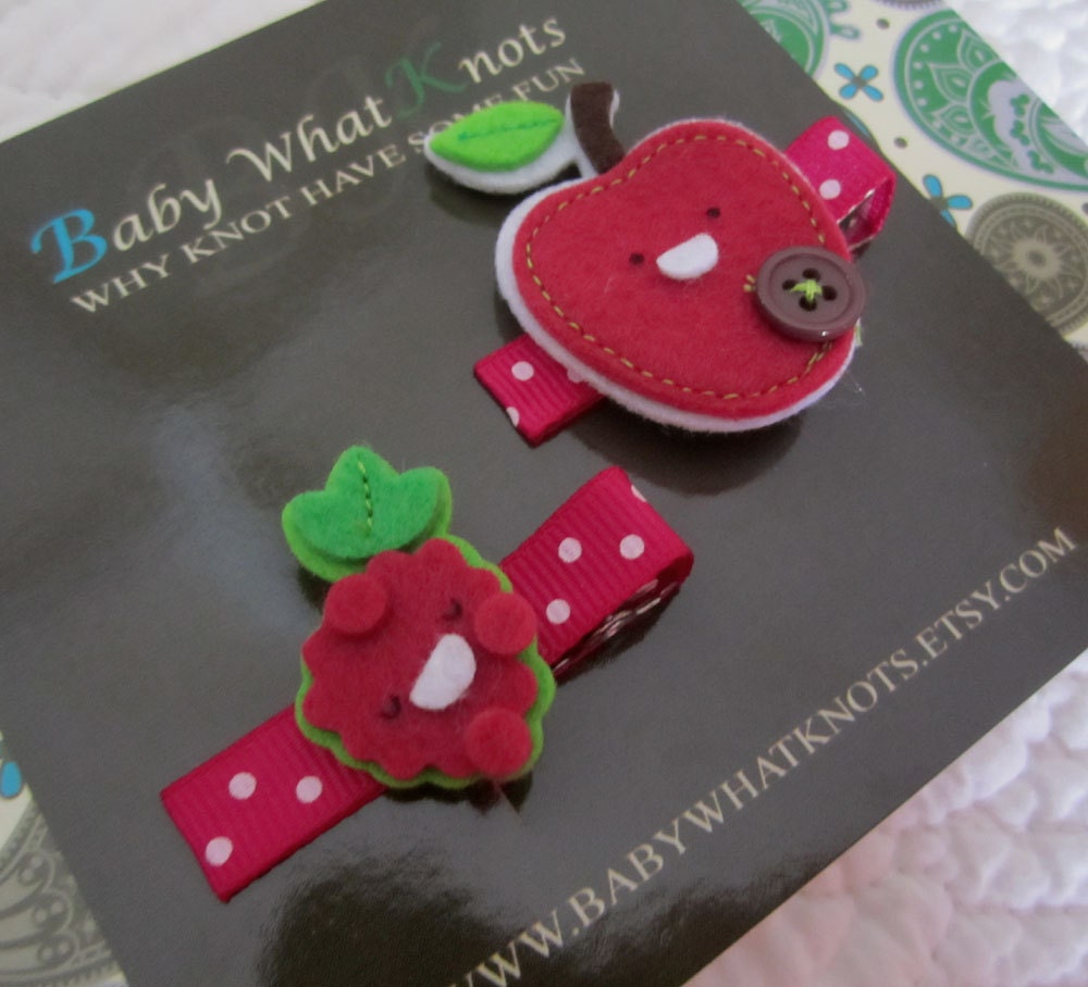 Apple and Raspberry Hair Clip Set, Set of Fruit Hair Clippies, Girl Barrette, Red Hair Clippies