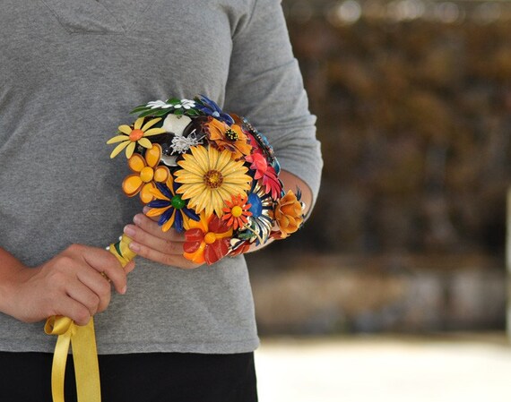 Brooch Bouquet - Vintage Country style brooches, Orange, Green, Yellow, Blue, Brown with a Gecko, bridal bouquet, wedding bouquet
