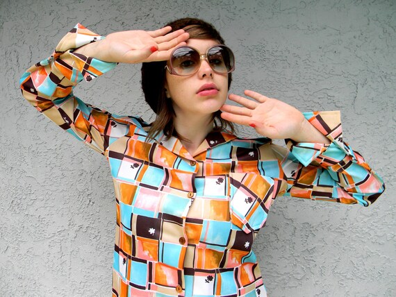 The Marsha Brady Shirt - Vintage 70s Flower Power Blouse/Shirt/Top w/ Trippy Geometric Space Age Pucci Style Design - m/l