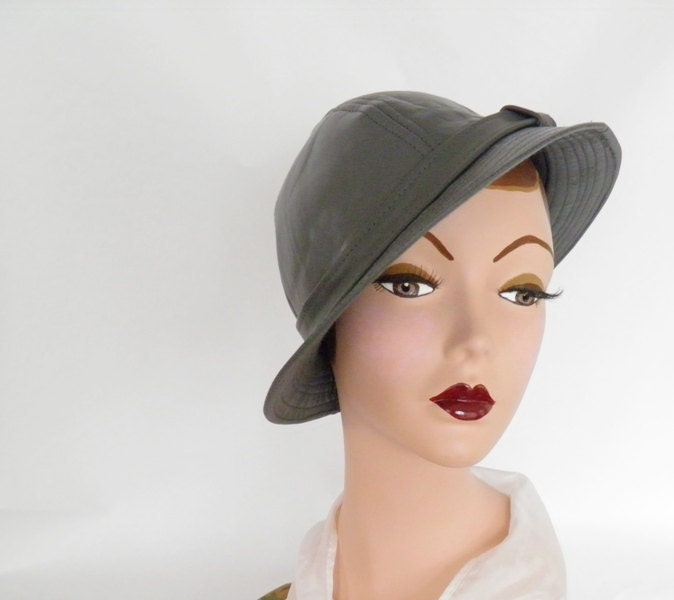 Leather slouch hat, 1970s gray vintage - TheVintageHatShop