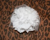 White Wedding Pinup Hair Clip