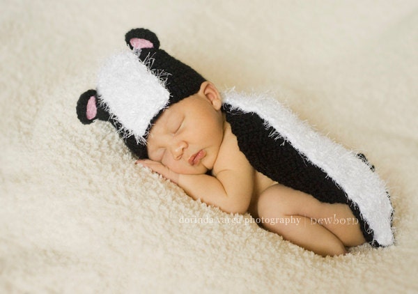 Instant Download Crochet Pattern - No 29 Lil' Stinker Skunk - Cuddle Critter Cape - Newborn photography prop