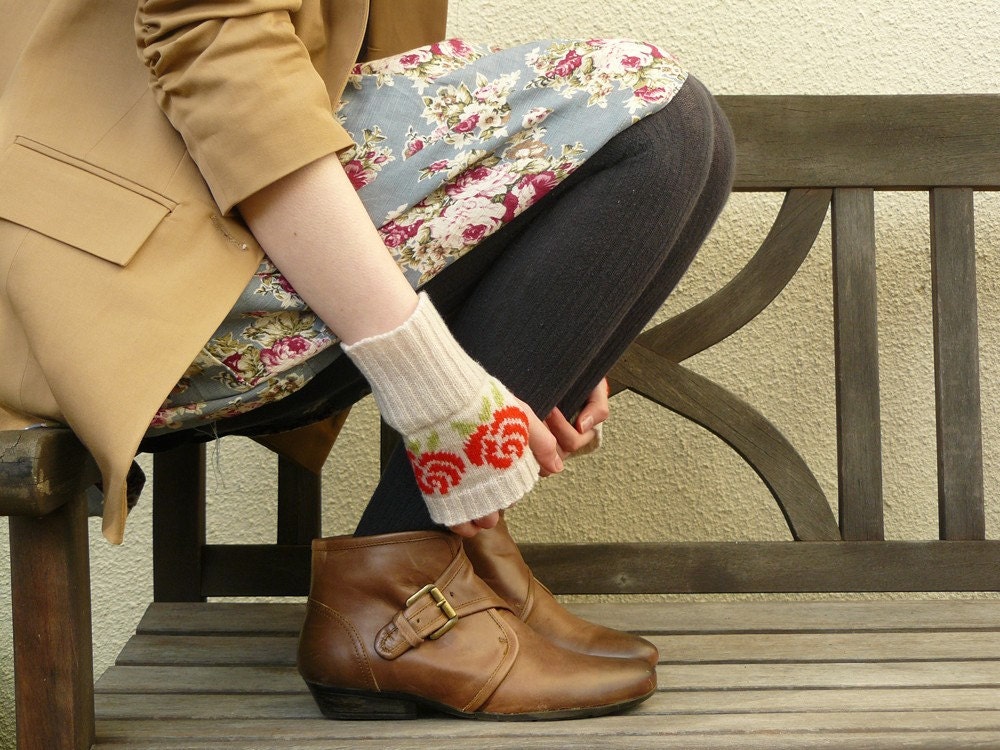 Short Wrist Warmers Fairisle Fingerless Gloves Red Rose in Putty and Tartan Scarlet Gift for Her - MADE TO ORDER