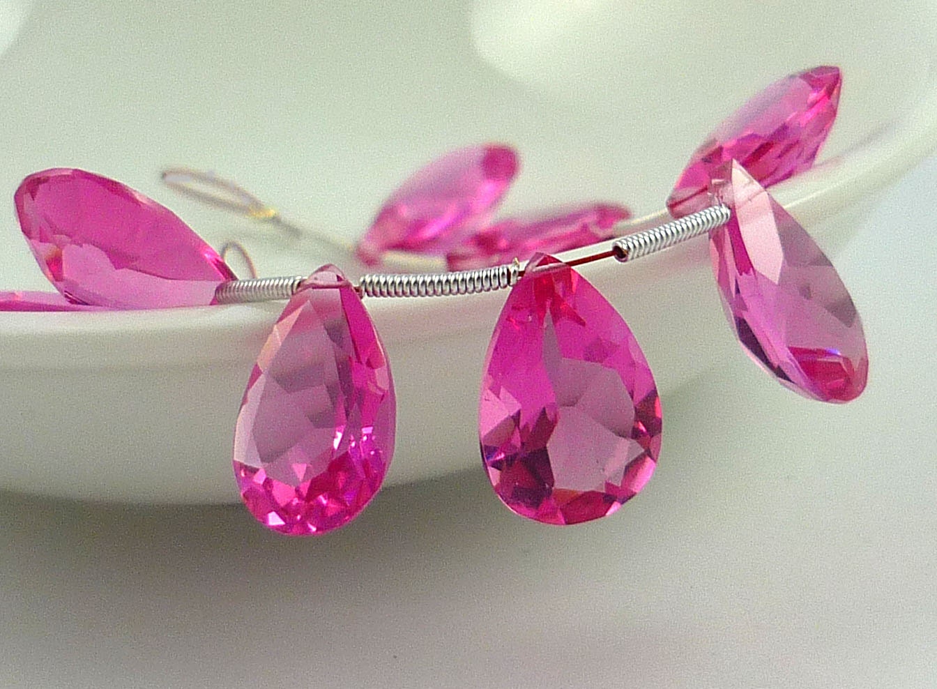 Neon pink quartz faceted briolette beads 15mm