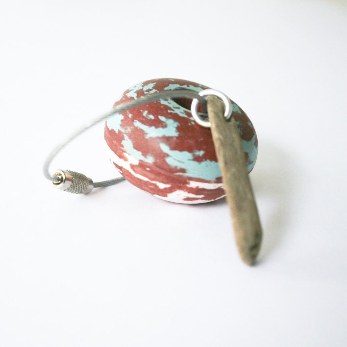 SUMMER SALE 20% OFF - The Nautical Keychain with brown sea wood with cable wire keyring