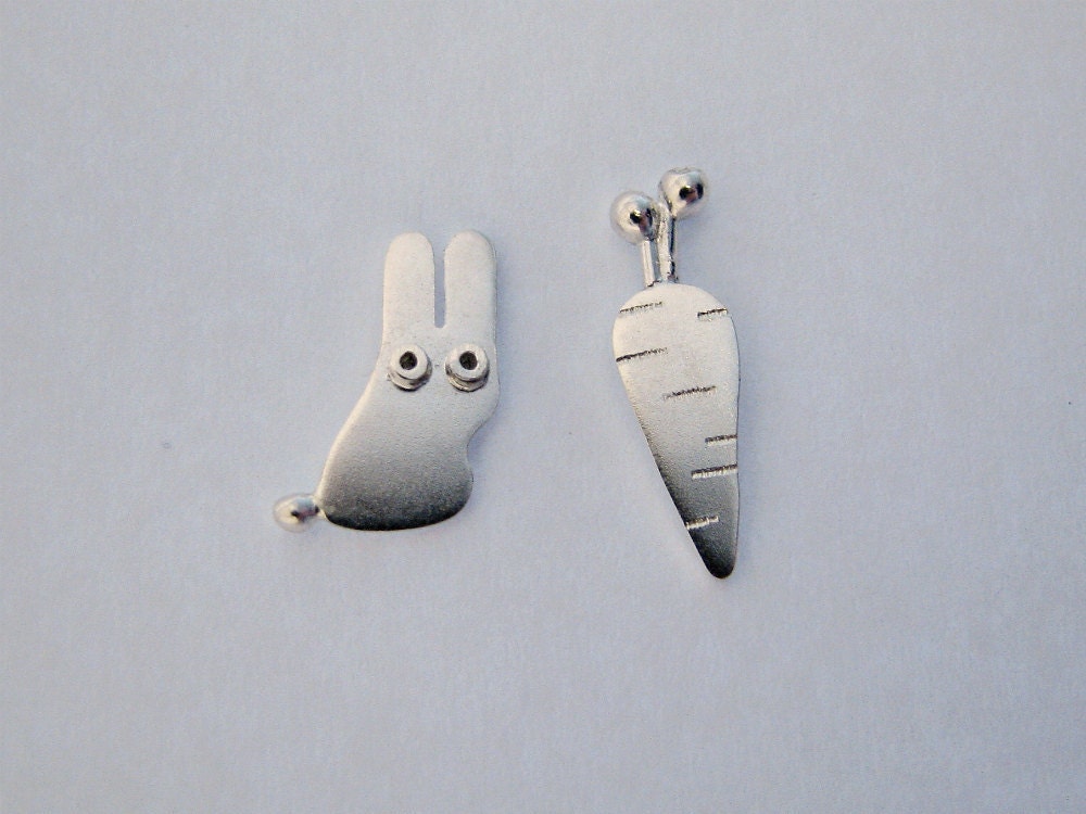 Bunny RABBIT CARROT Sterling Silver Stud Earrings Mini Zoo series