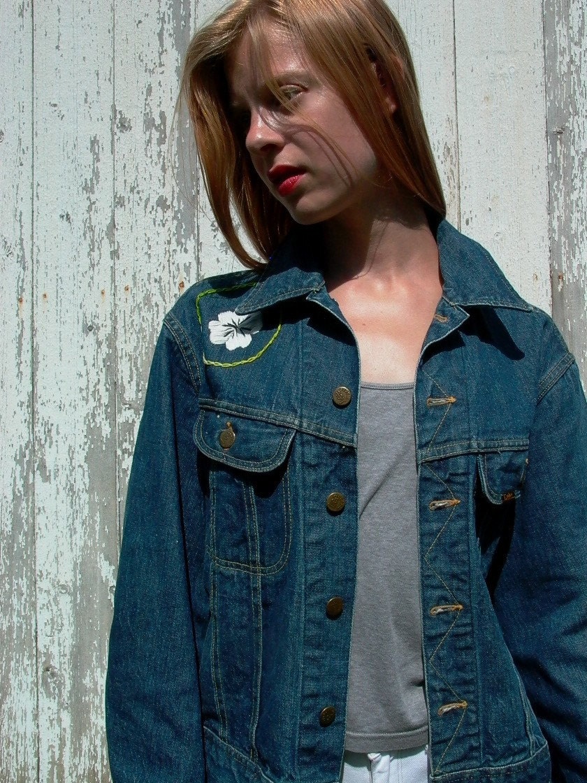 Embroidered Jean Jacket, vintage 70s, SALE sz. m