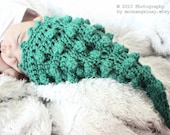 SALE 3 to 6m Infant Green Baby Elf Hat Green Hat - Crochet Beanie Baby Hat Baby Unisex Elf Photo Prop