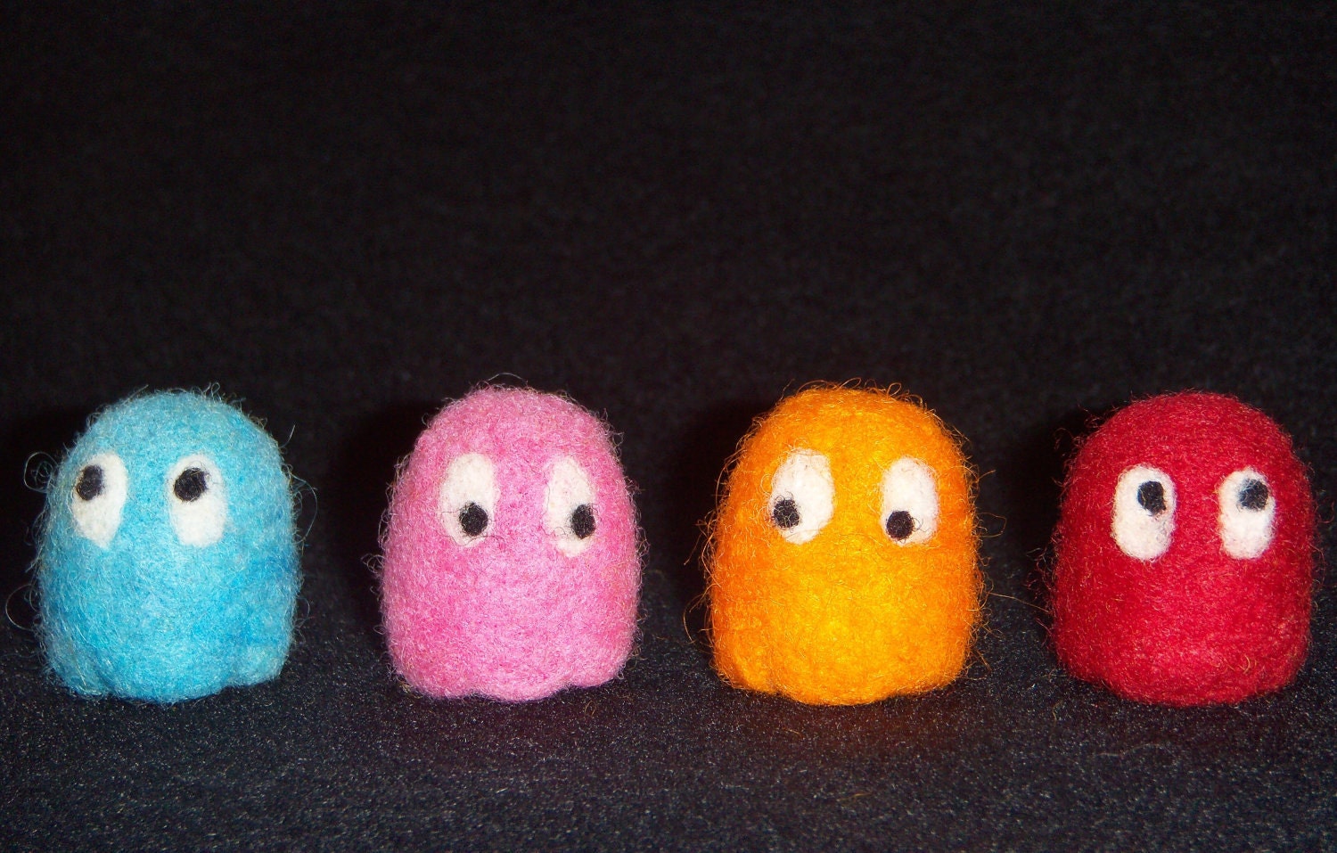 PacMan - Needle Felted Pac-man with Ghosts - geeky retro-gamer desk toy