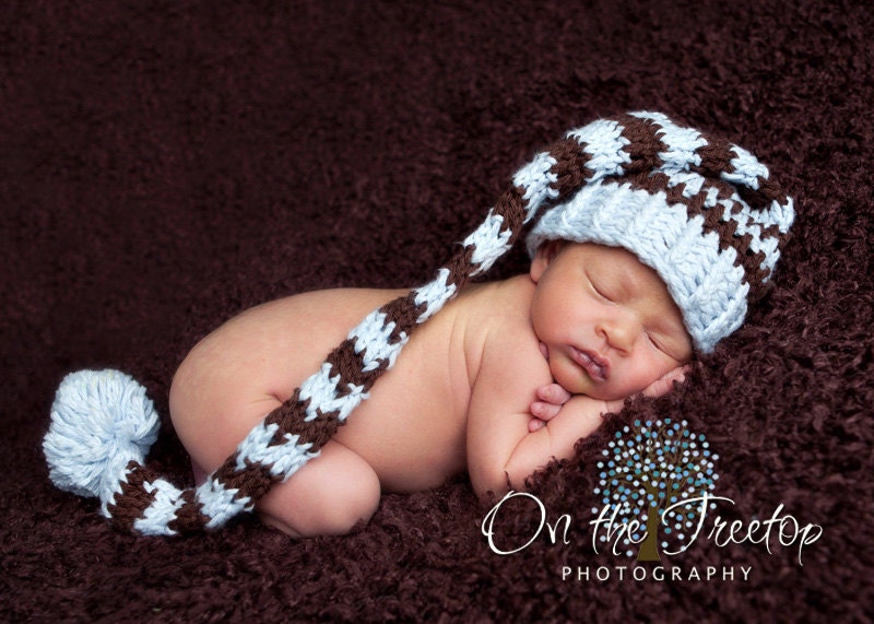 Newborn Baby Boy Stocking Hat, Great for Professional Photo Props, Birth Annauncement Cards, Baby Blue and Brown with PomPom. Baby Gift.