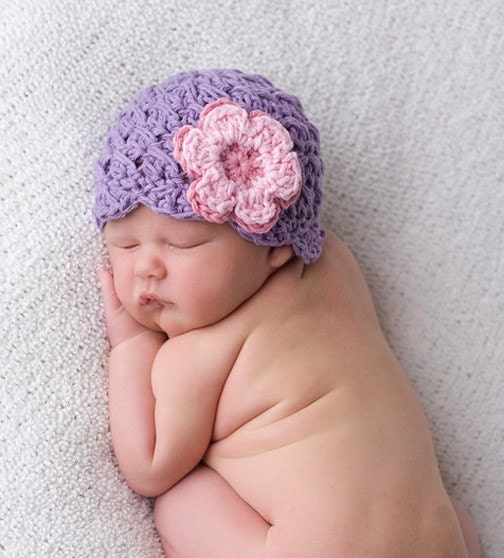 Baby Girl Hat, NEWBORN 0 to 1 Months Baby Girl Hat, Girl Flapper Beanie, Lavender with Rose, Pink Flower. Newborn Photo Shoots. Baby Gift.