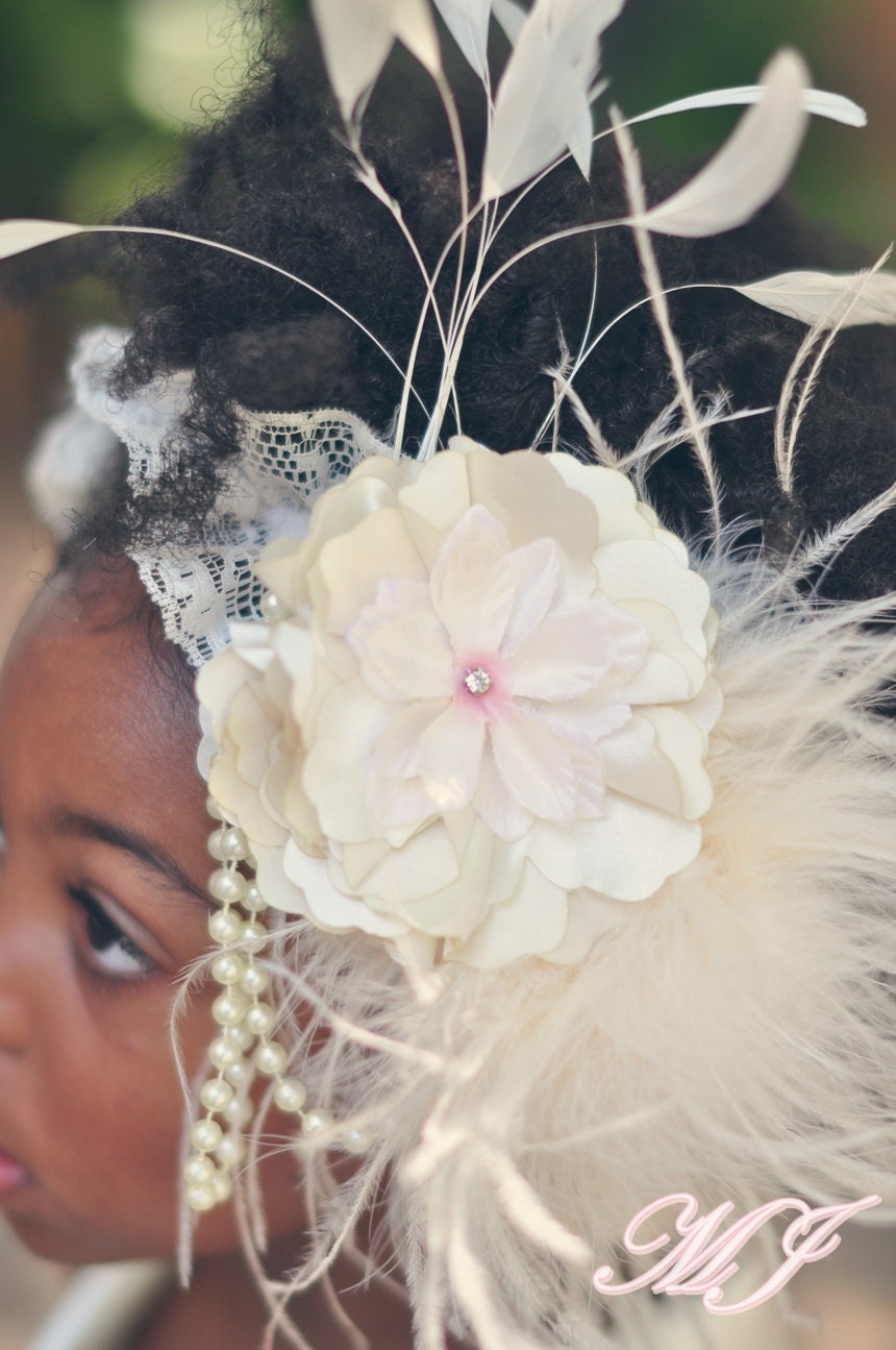 Sweet and Delicate Lace Flower Girls Dress