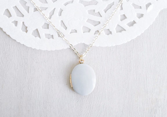 Pastel Grey Vintage Style Locket - 16k Gold Plated Chain - Picture Charm
