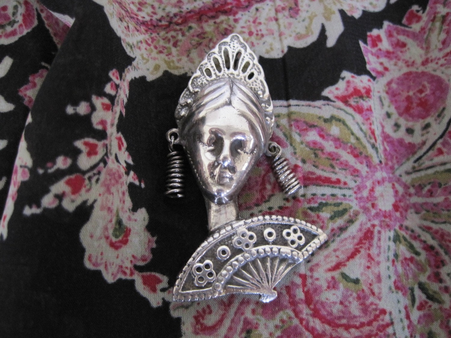 Vintage Sterling Spanish Contessa Brooch