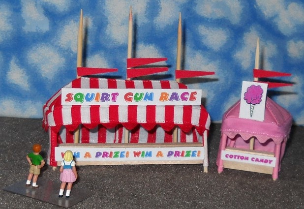 O Scale Carnival Game / Concession Tent Set- Squirt Gun Race